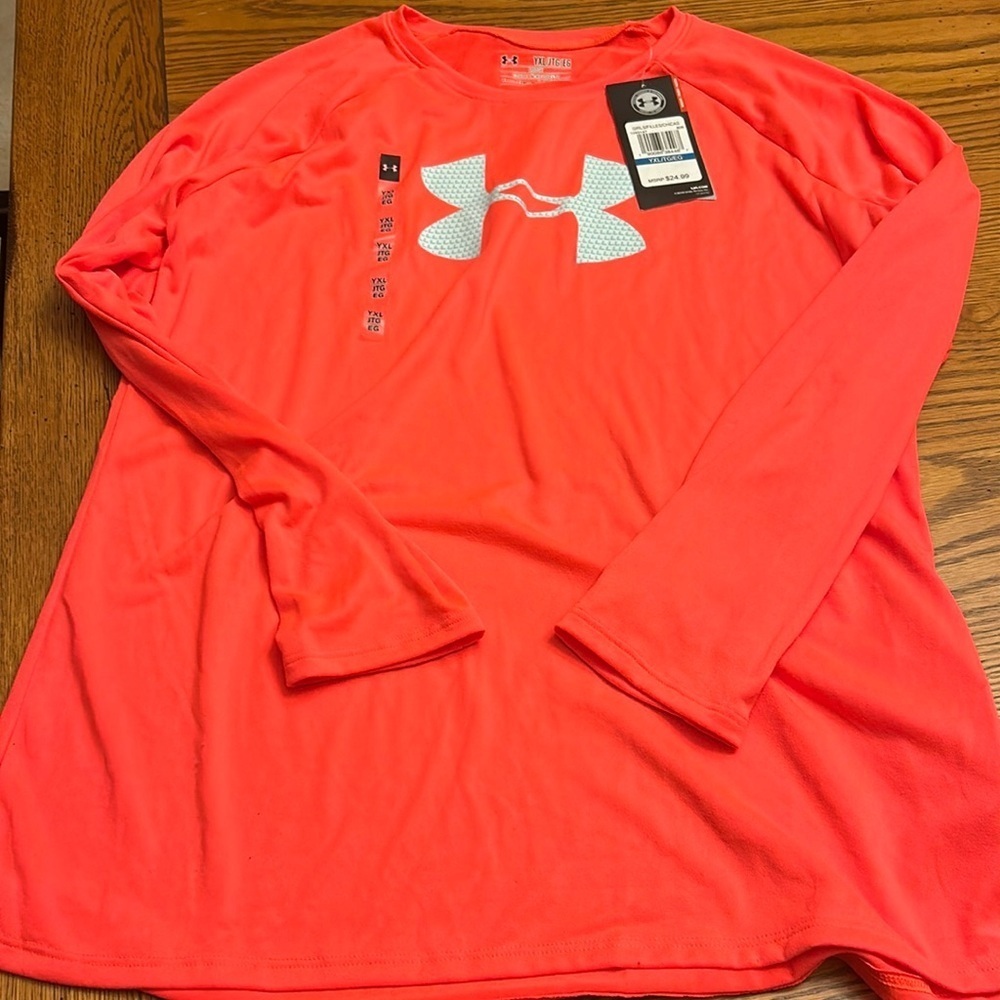 Under Armour Top/5